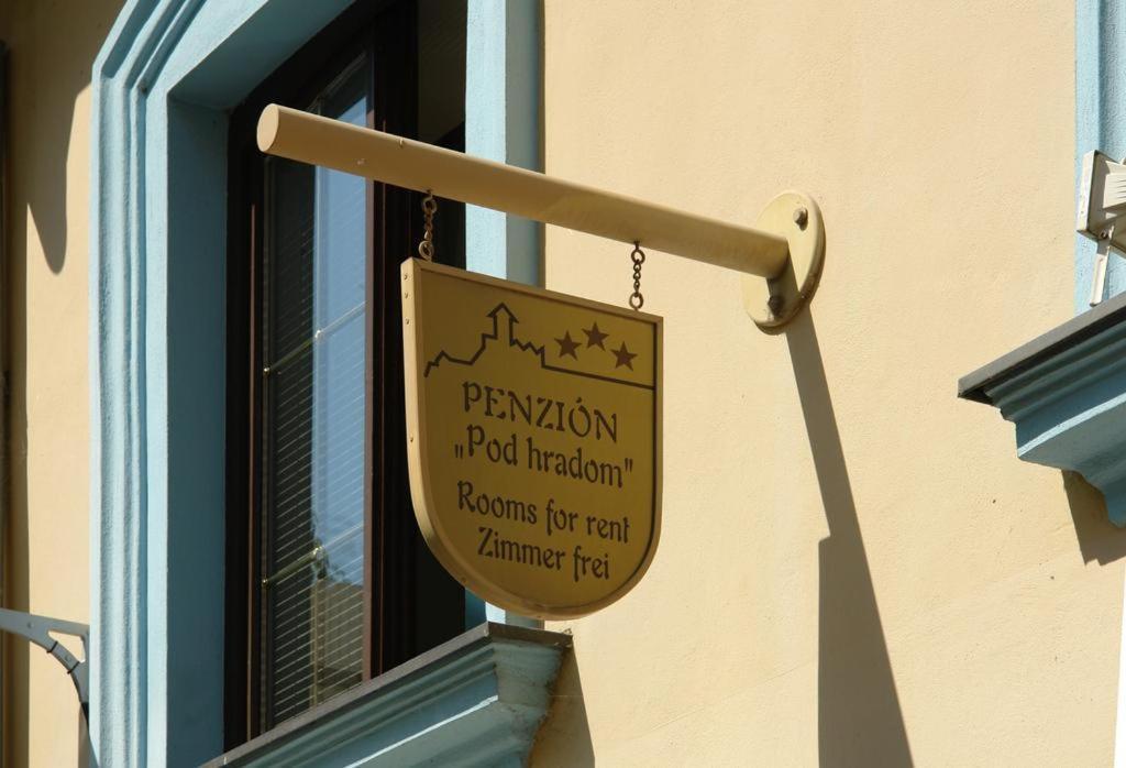 Penzion Pod Hradom Trenčín Buitenkant foto